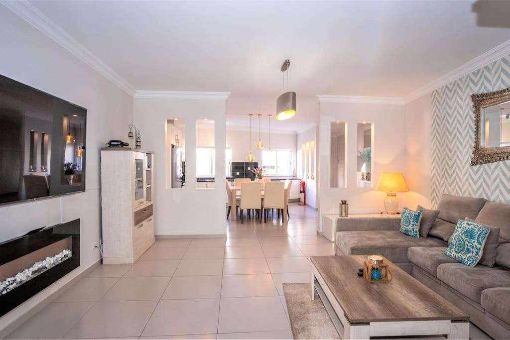 Luxuryvilla With Private Heated Pool And Spa 7P Куартейра Екстер'єр фото