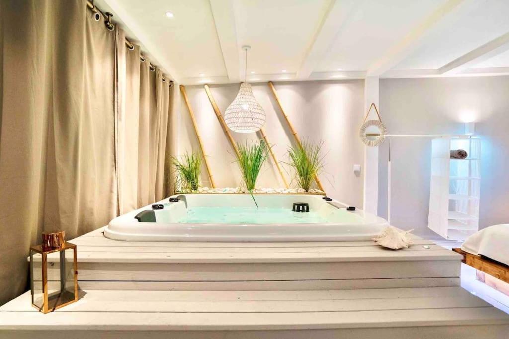 Luxuryvilla With Private Heated Pool And Spa 7P Куартейра Екстер'єр фото