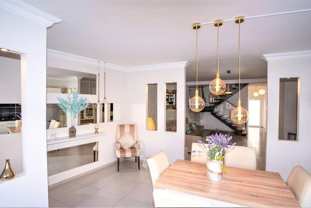 Luxuryvilla With Private Heated Pool And Spa 7P Куартейра Екстер'єр фото